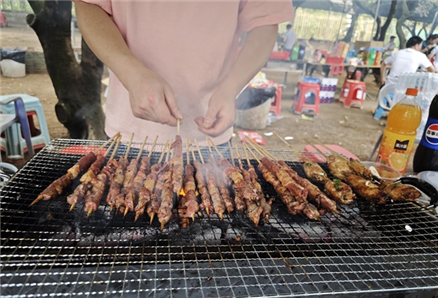 華邦瀛團隊鳳凰山自助燒烤與登山活動圓滿舉行